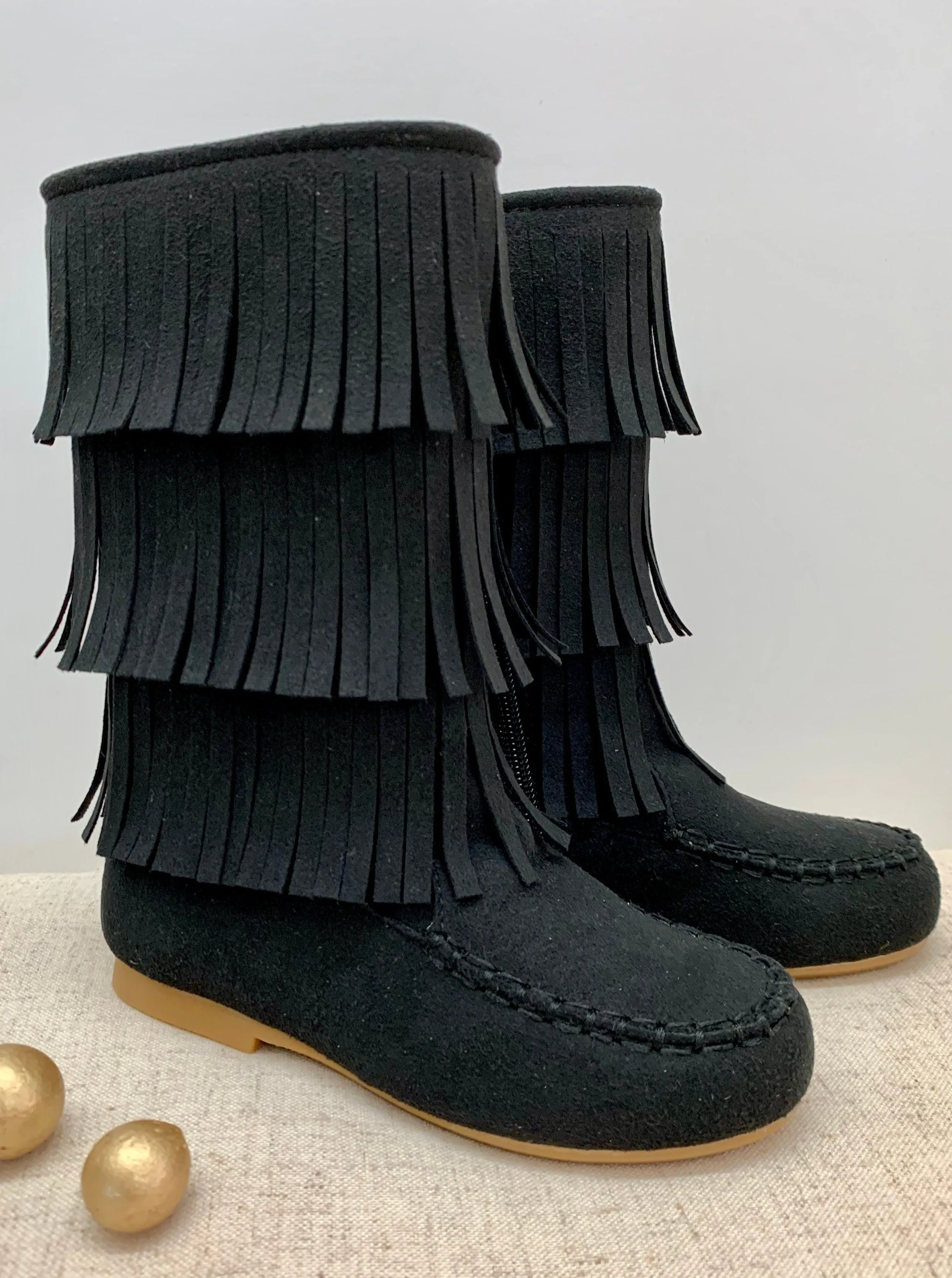 BLACK FRINGE BOOTS