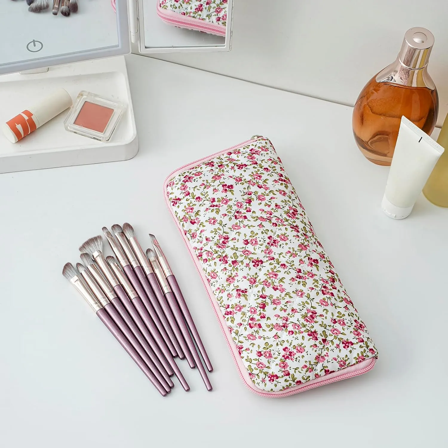 Cute Floral Bag for Makeup Brushes - Ideal for Travel & Daily Use Makeup Brushes Pouch for Women (Red Floral)