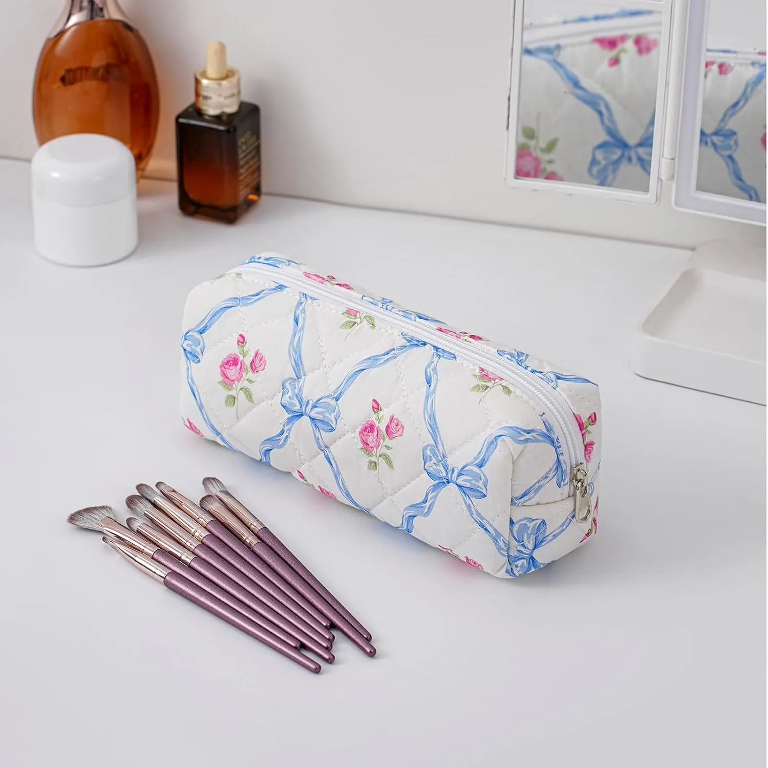 Cute Floral Makeup Brush Bag Small Cotton Quilted Cosmetic Bag for Women Travel Toiletry Zipper Make Up Pouch (Blue Bowknot Rose)
