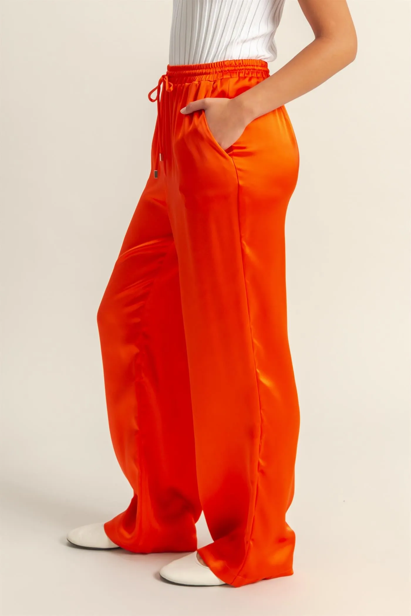 DZ24F332-Drawstring Waist Wide Leg Satin Pants