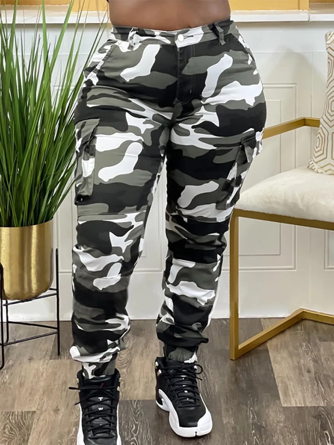 Famnbro Women Camo Pants Camouflage Cargo Pants Ankle Cuffed Army Fatigue Joggers Streetwear
