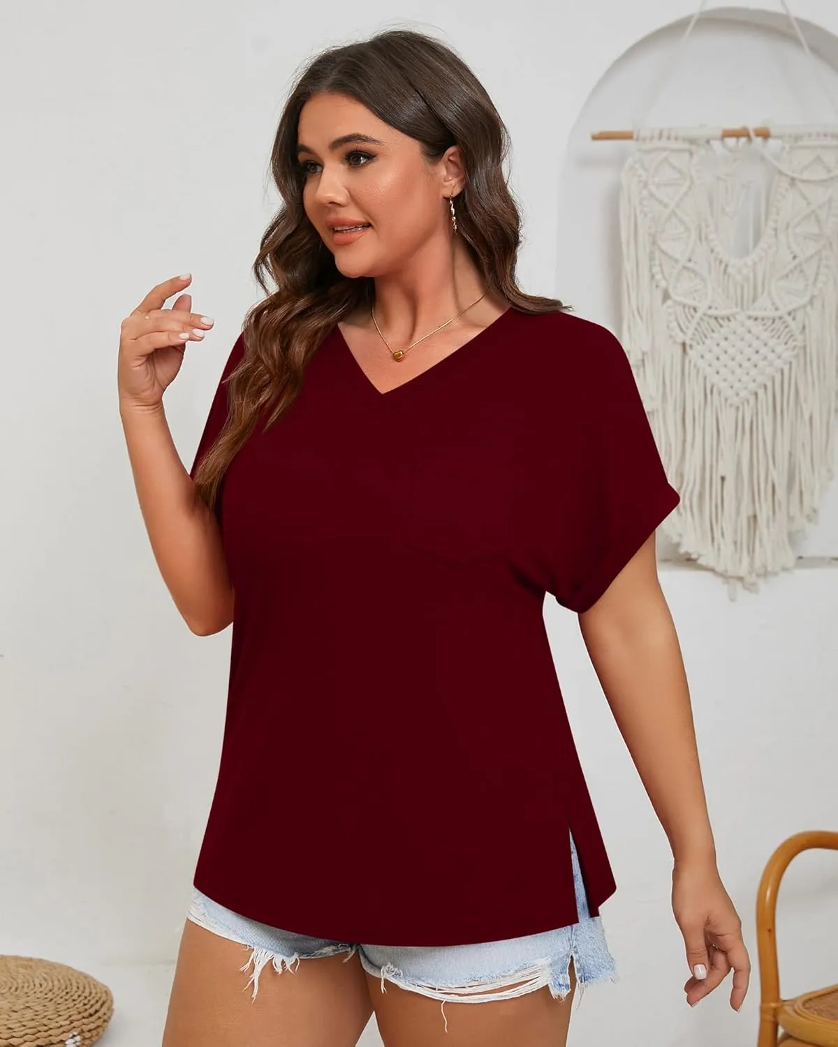 Ficerd 3 Pack Women's Plus Size T-Shirts, V Neck Short Sleeve Oversize Tunics Tops Sides Split Summer Loose Tees with Pockets