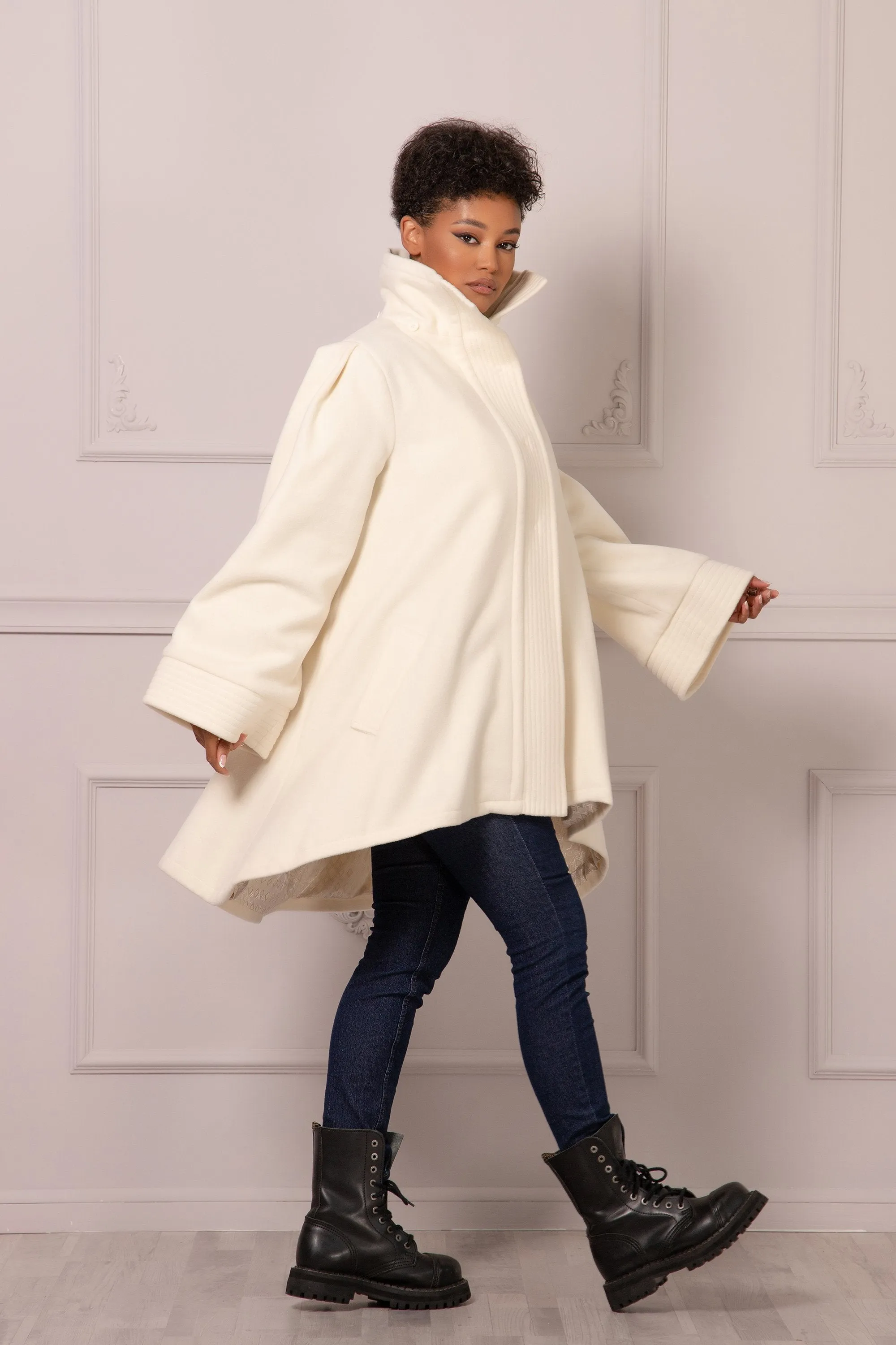 HOODED CAPE COAT