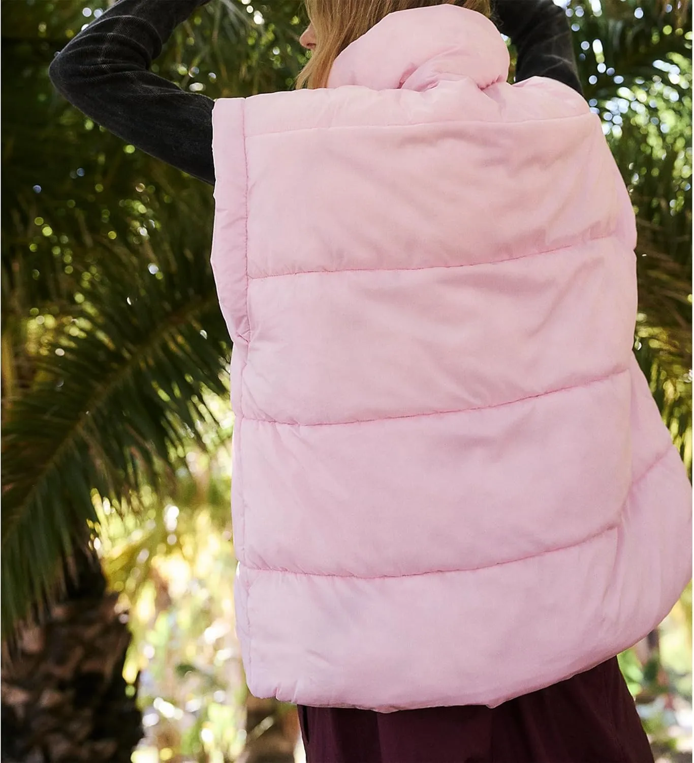 Songling Womens Oversized Puffer Vest Stand Collar Full Zip Sleeveless Bubble Puffer Vest Quilted Padded Warm Coat Outwear