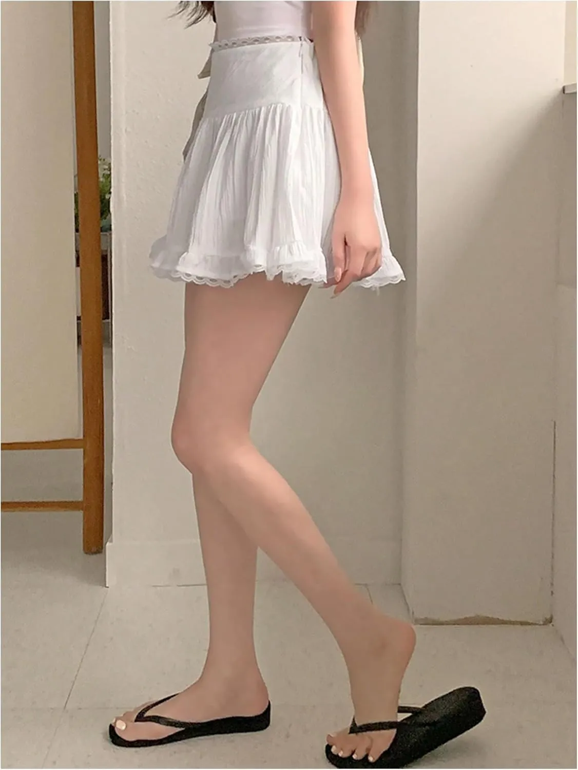 SweatyRocks Women's Lace Ruffle Mini Skirts Elastic High Waisted Pleated Skirt