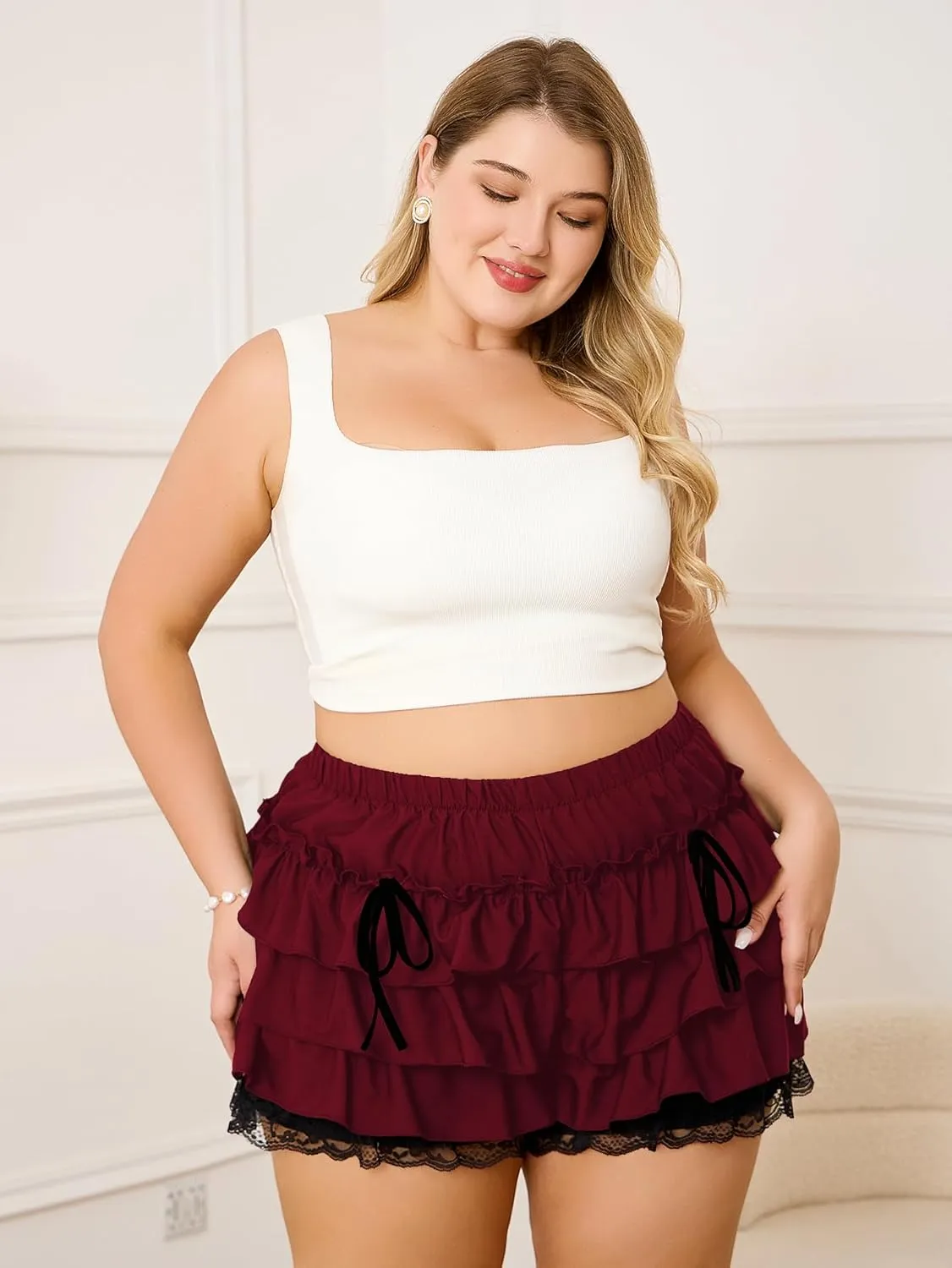 Verdusa Women's Plus Size Coquette Ruffle Shorts Bow Front Lace Trim Bloomer Shorts