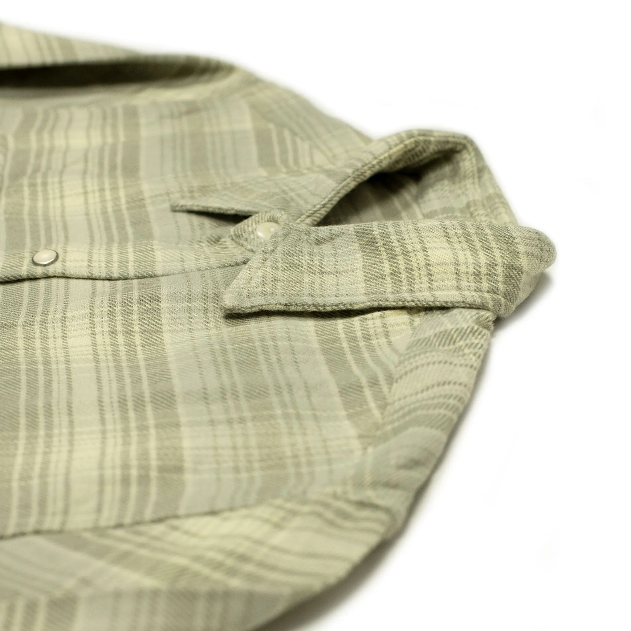 Washed flannel pearlsnap in "Warming Grey" rodeo plaid cotton