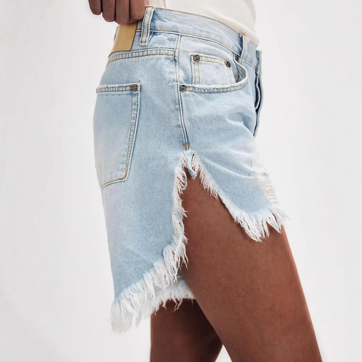 Women's High Waist Ripped Denim Shorts Tassels Hem Distressed Stretchy Trendy Summer Jean Shorts