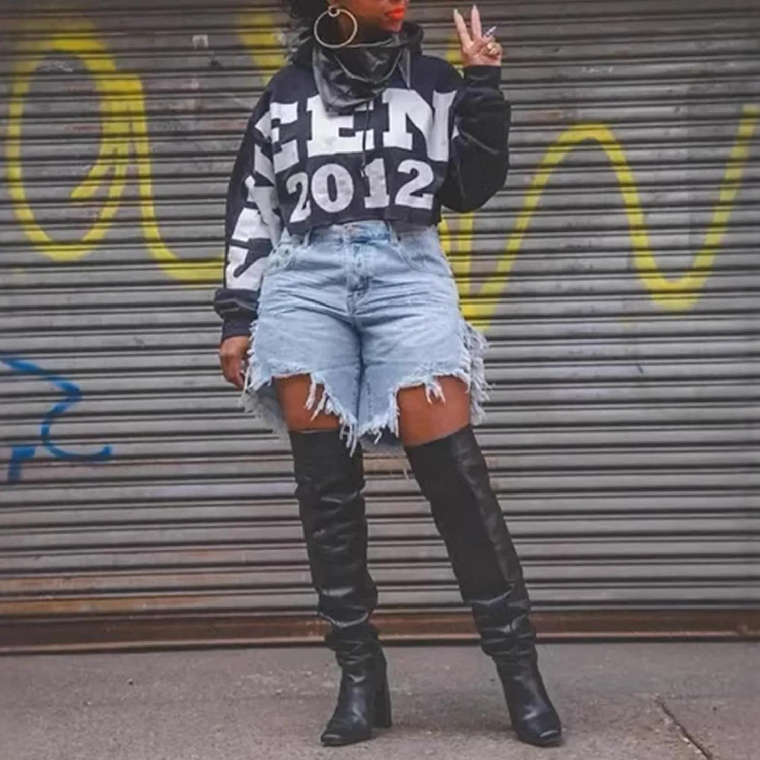 Women's High Waist Ripped Denim Shorts Tassels Hem Distressed Stretchy Trendy Summer Jean Shorts