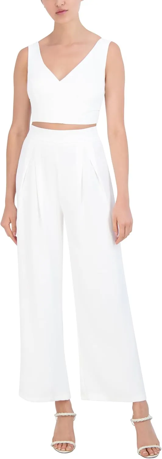 Women's Sleeveless V Neck Crossover Cropped Top